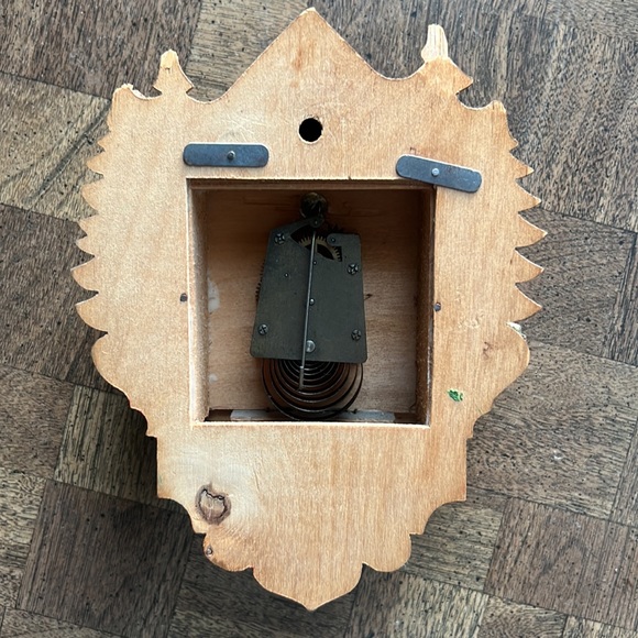 Vintage Small Cuckoo Clock from Germany Wood Clock Hand Painted - Needs Repair - Picture 10 of 16
